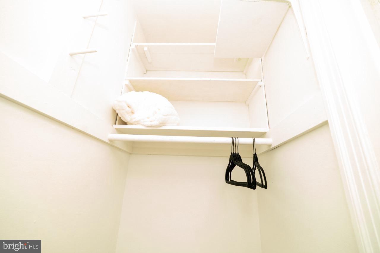 ADDISON HEIGHTS - Residential