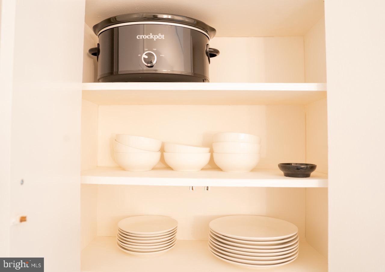 ADDISON HEIGHTS - Residential