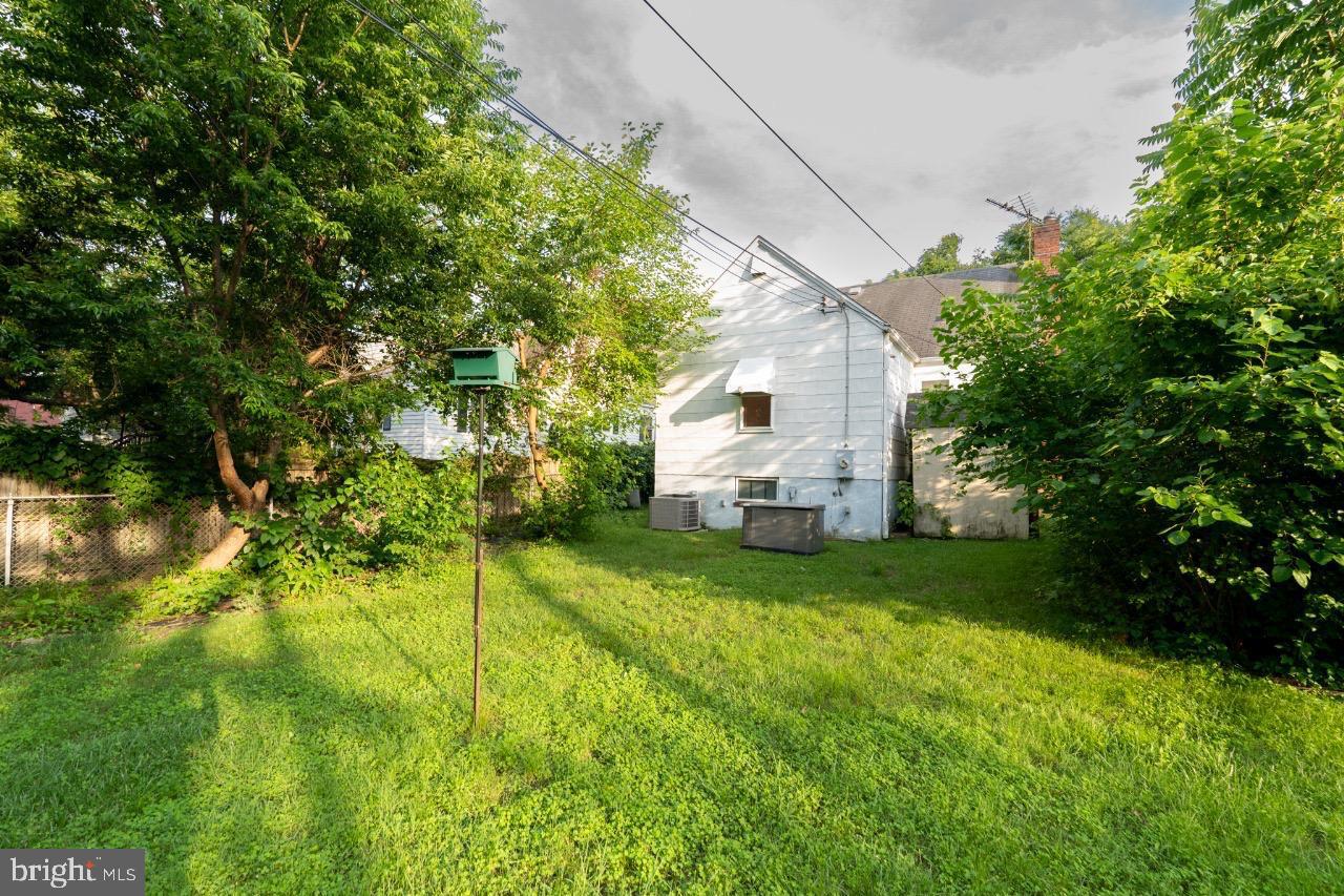 ADDISON HEIGHTS - Residential