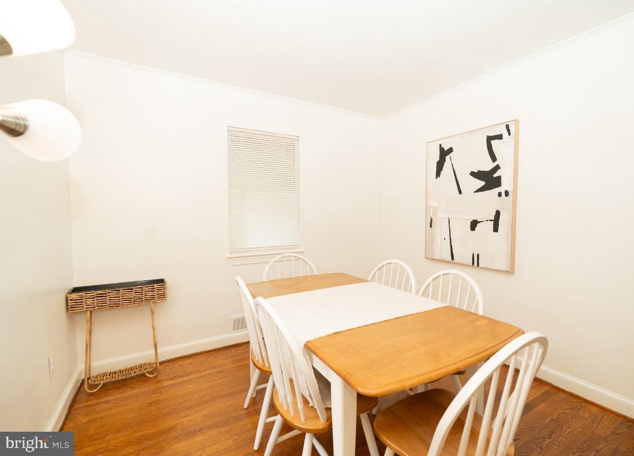 ADDISON HEIGHTS - Residential