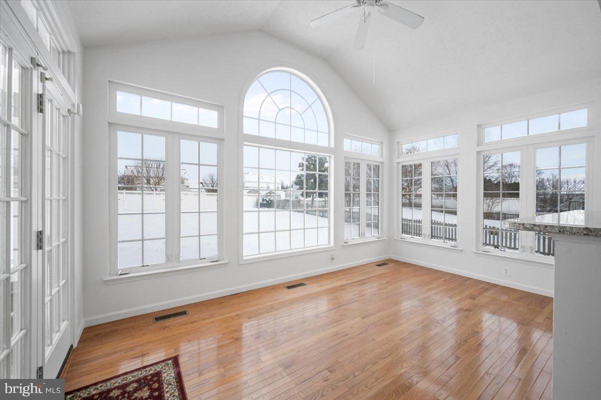 PROVIDENCE FARM - Residential