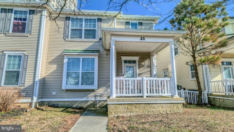 Townhouse For Sale - 21 N New Hampshire Avenue<br/> ATLANTIC CITY, NJ 08401