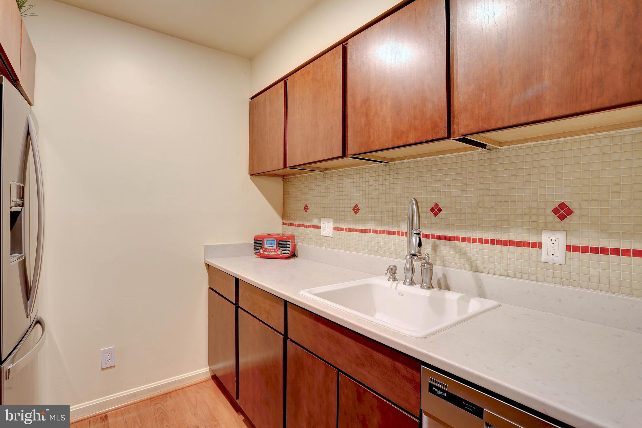 HEATHERFIELD CONDOS - Residential