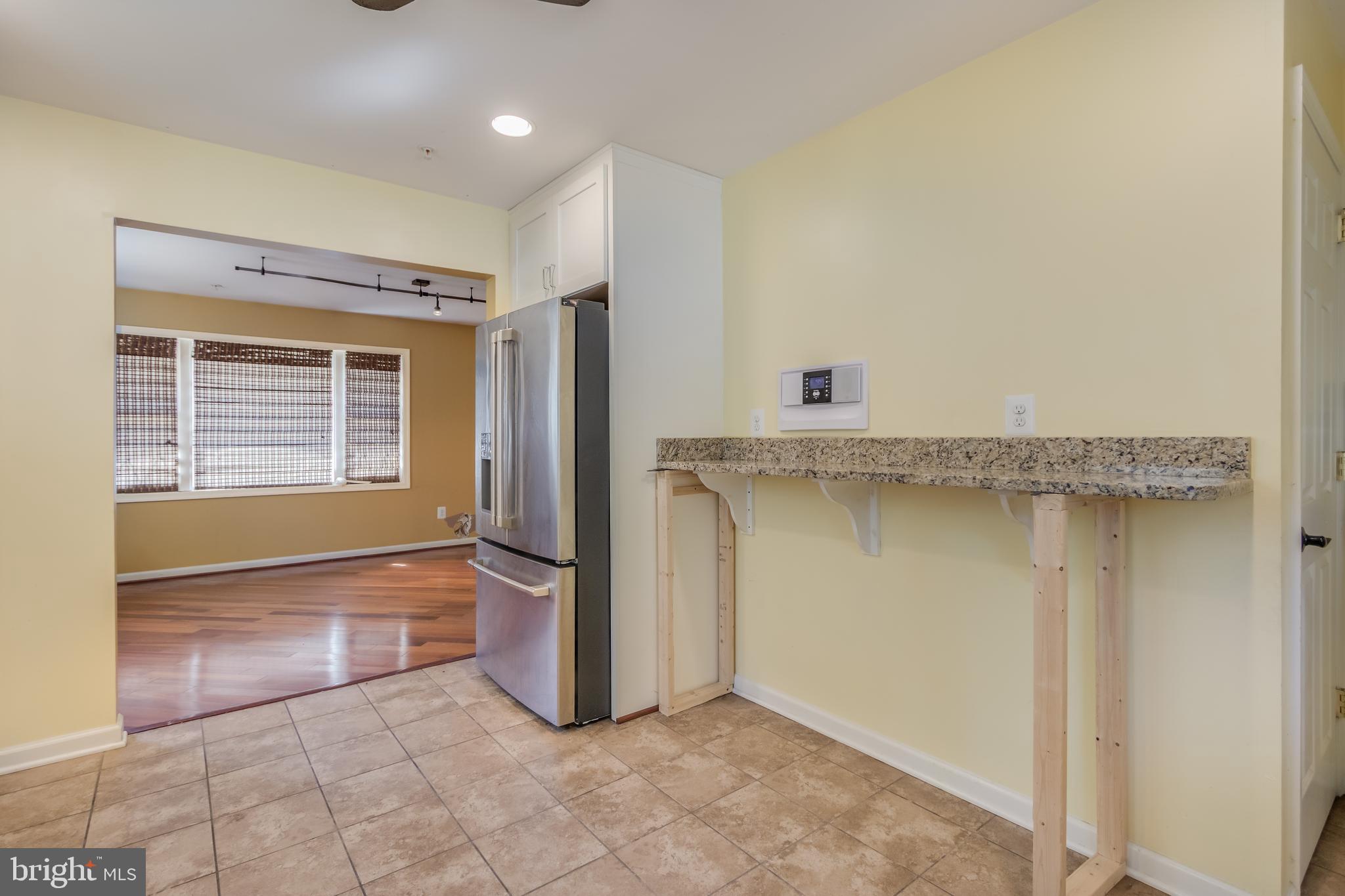 1114 HYBRID AVENUE