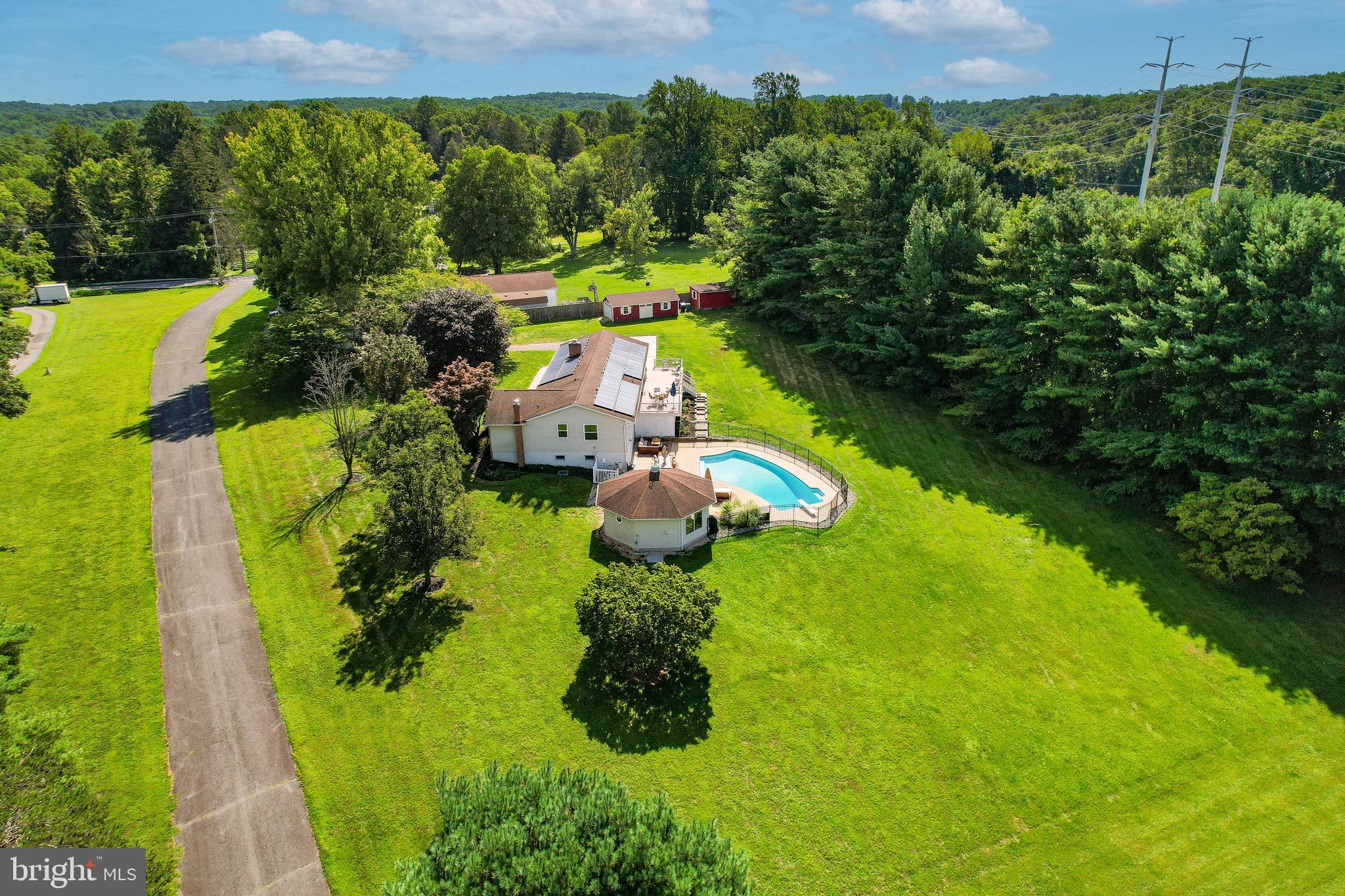 WINDSOR MILL - Residential