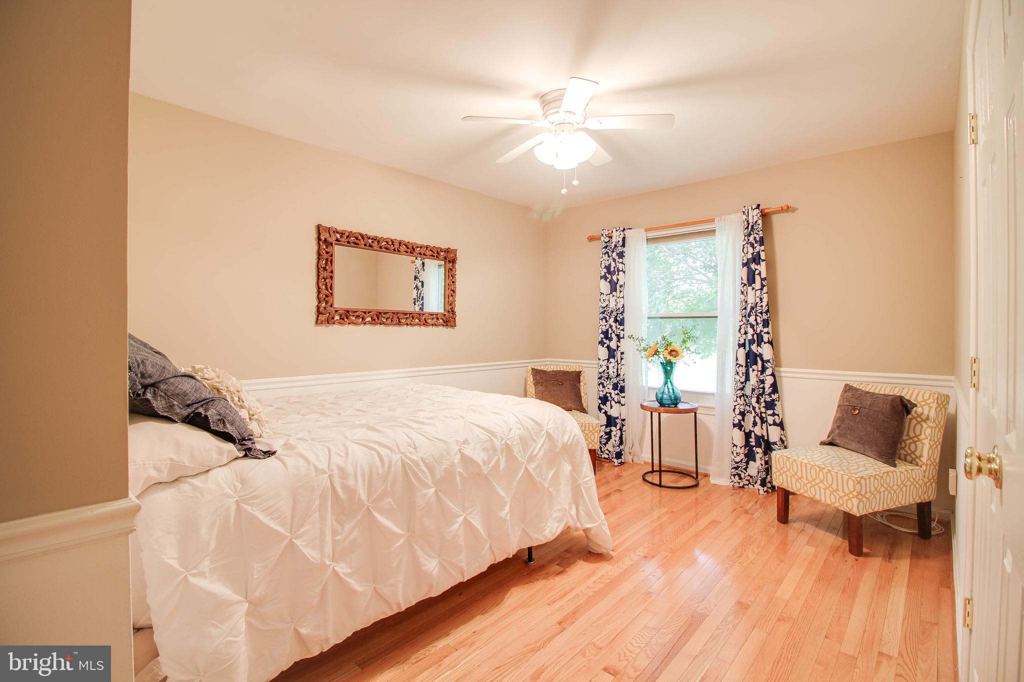 WINDSOR MILL - Residential