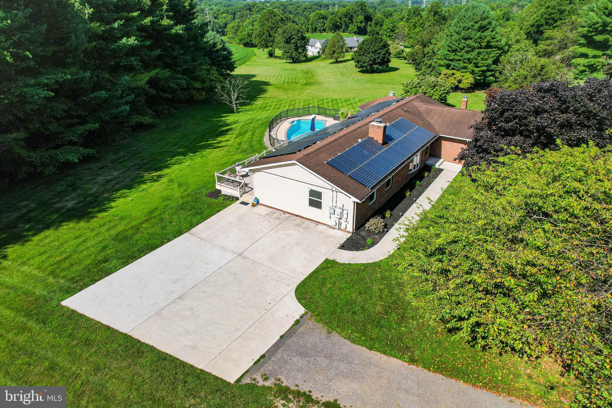 WINDSOR MILL - Residential