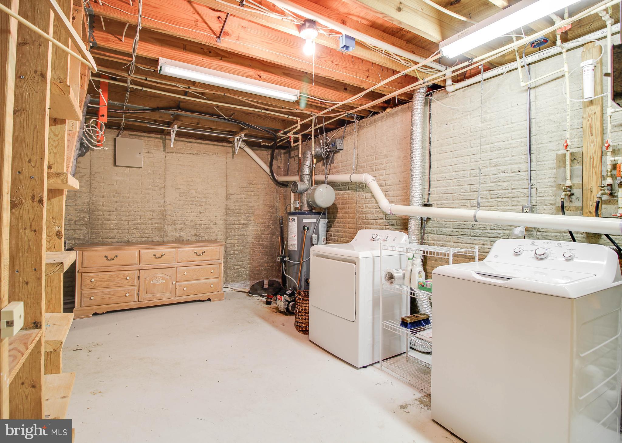 WINDSOR MILL - Residential