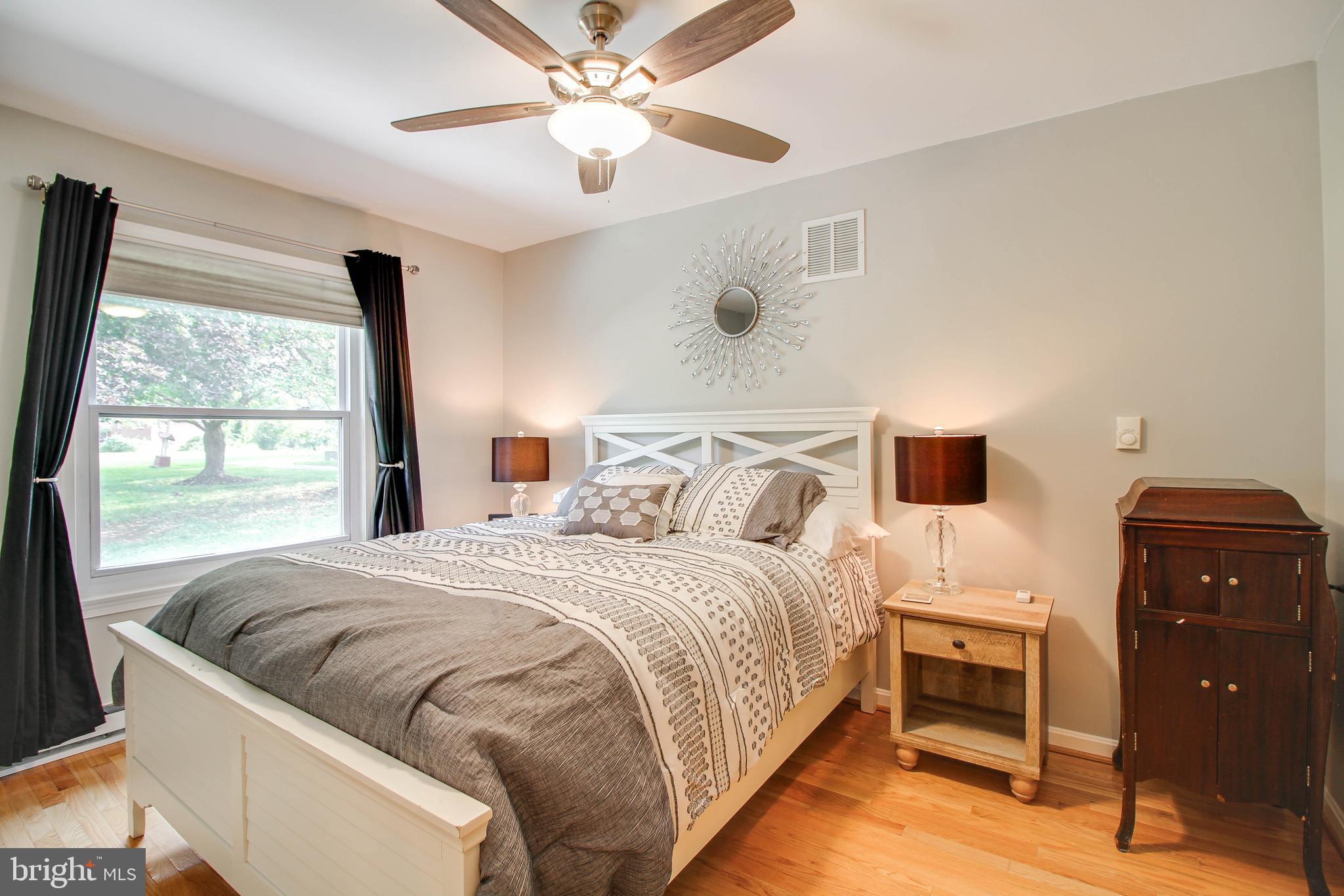 WINDSOR MILL - Residential