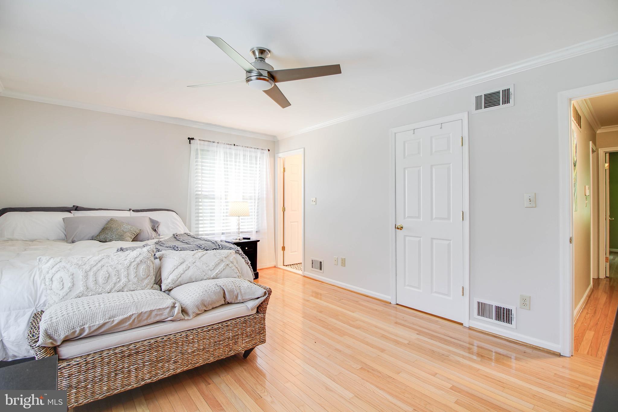 WINDSOR MILL - Residential