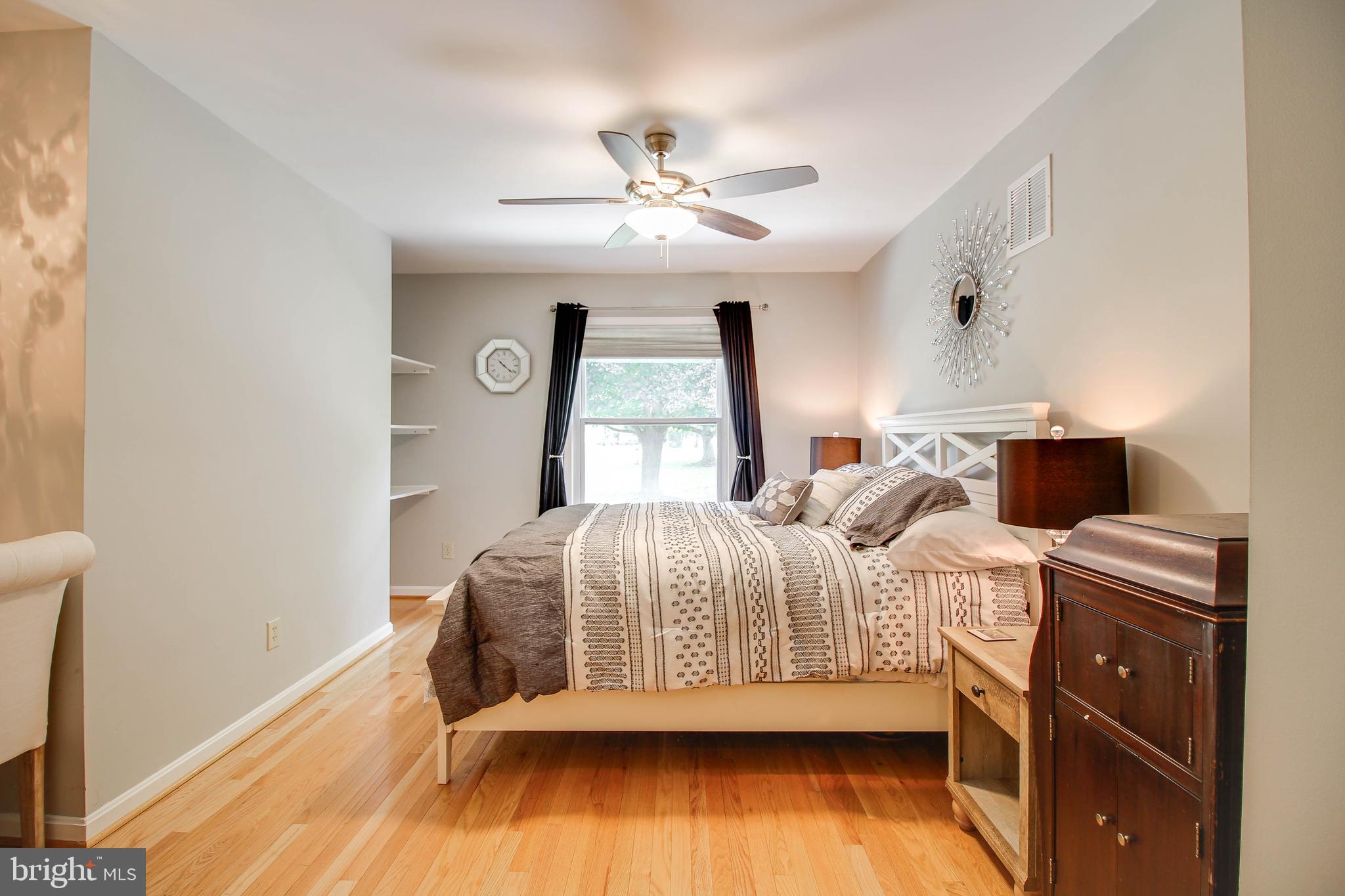 WINDSOR MILL - Residential