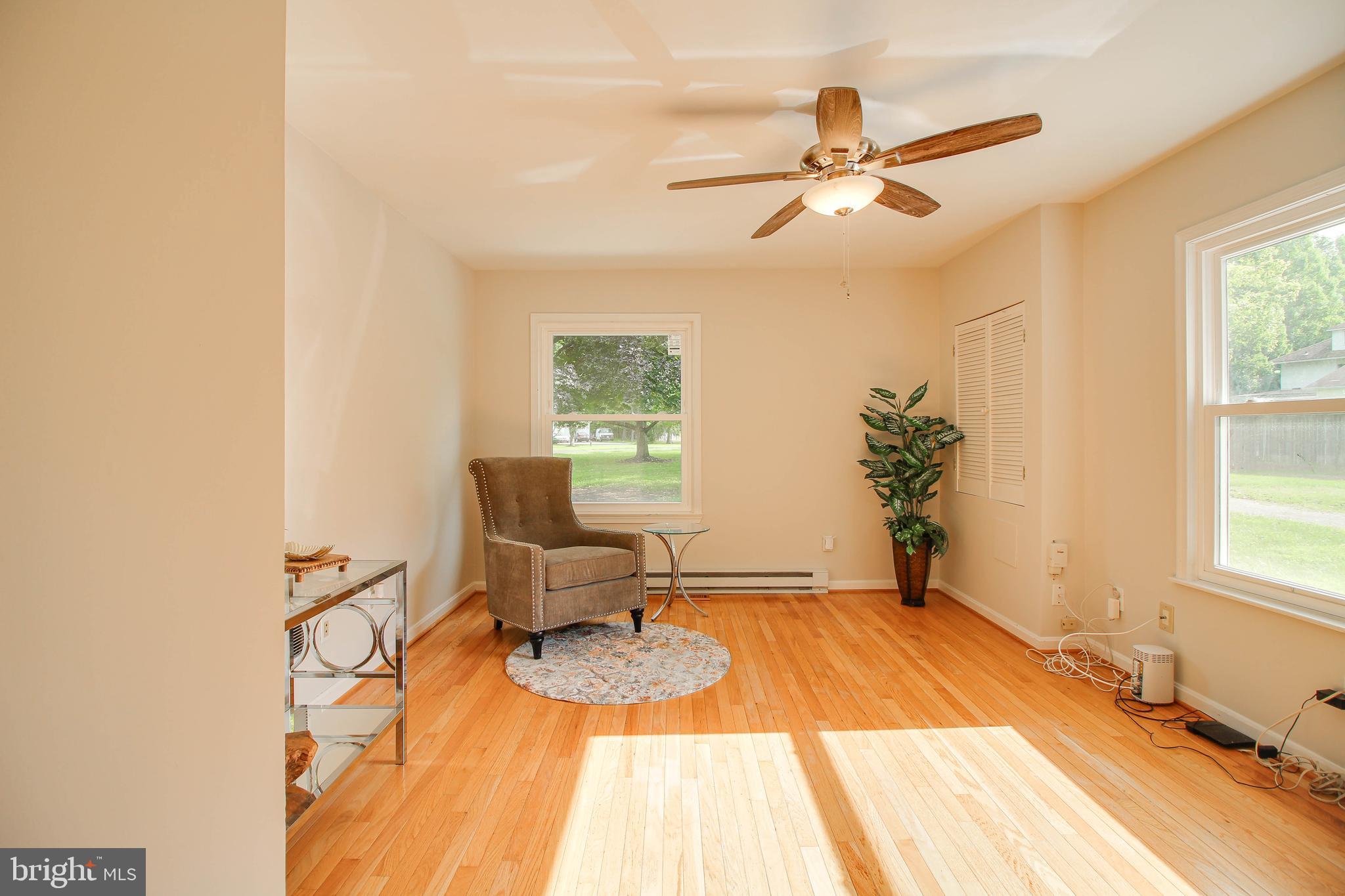 WINDSOR MILL - Residential