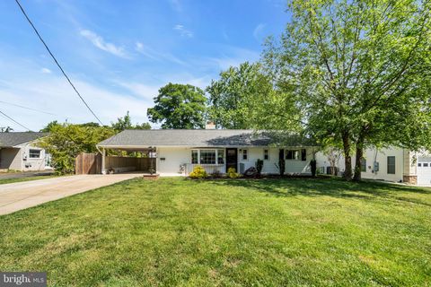 Photo of 7418 Blackford Street, SPRINGFIELD, VA 22151 (MLS # VAFX2311296)