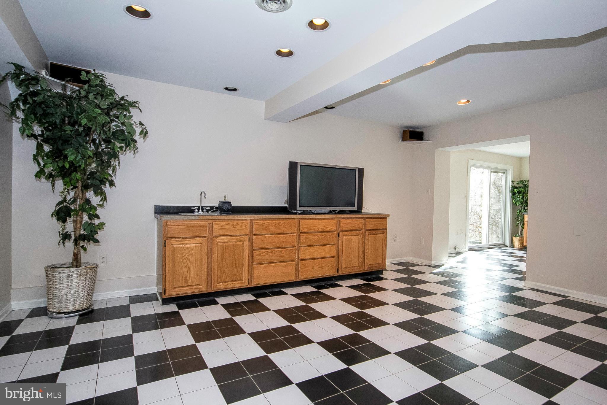 DORSEY HALL - Residential