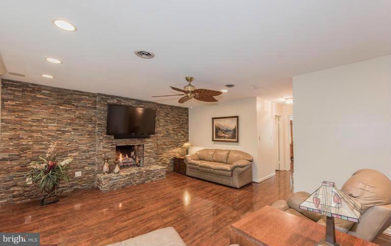 DORSEY HALL - Residential