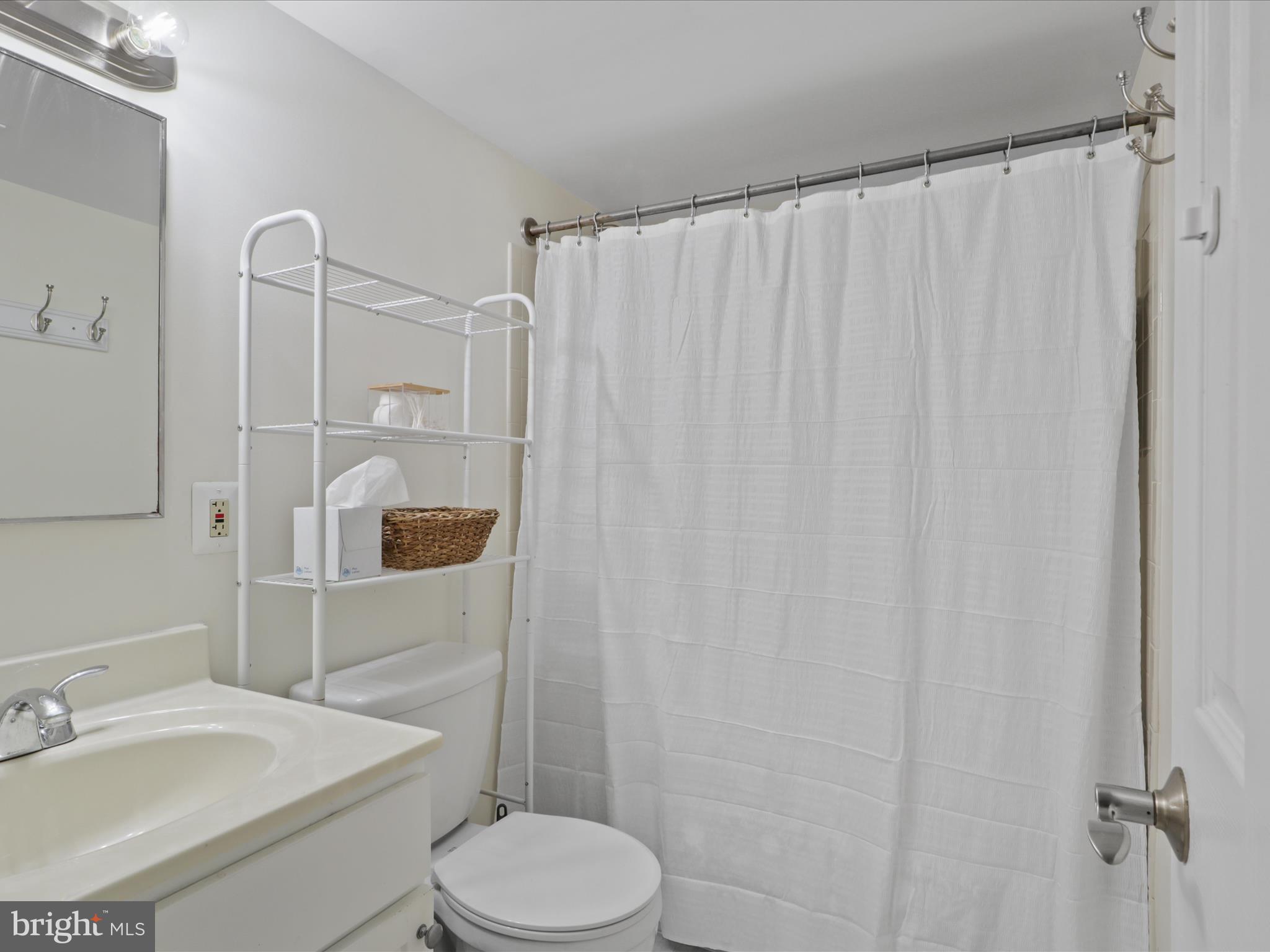 PARKSIDE AT ALEXANDRIA - Residential