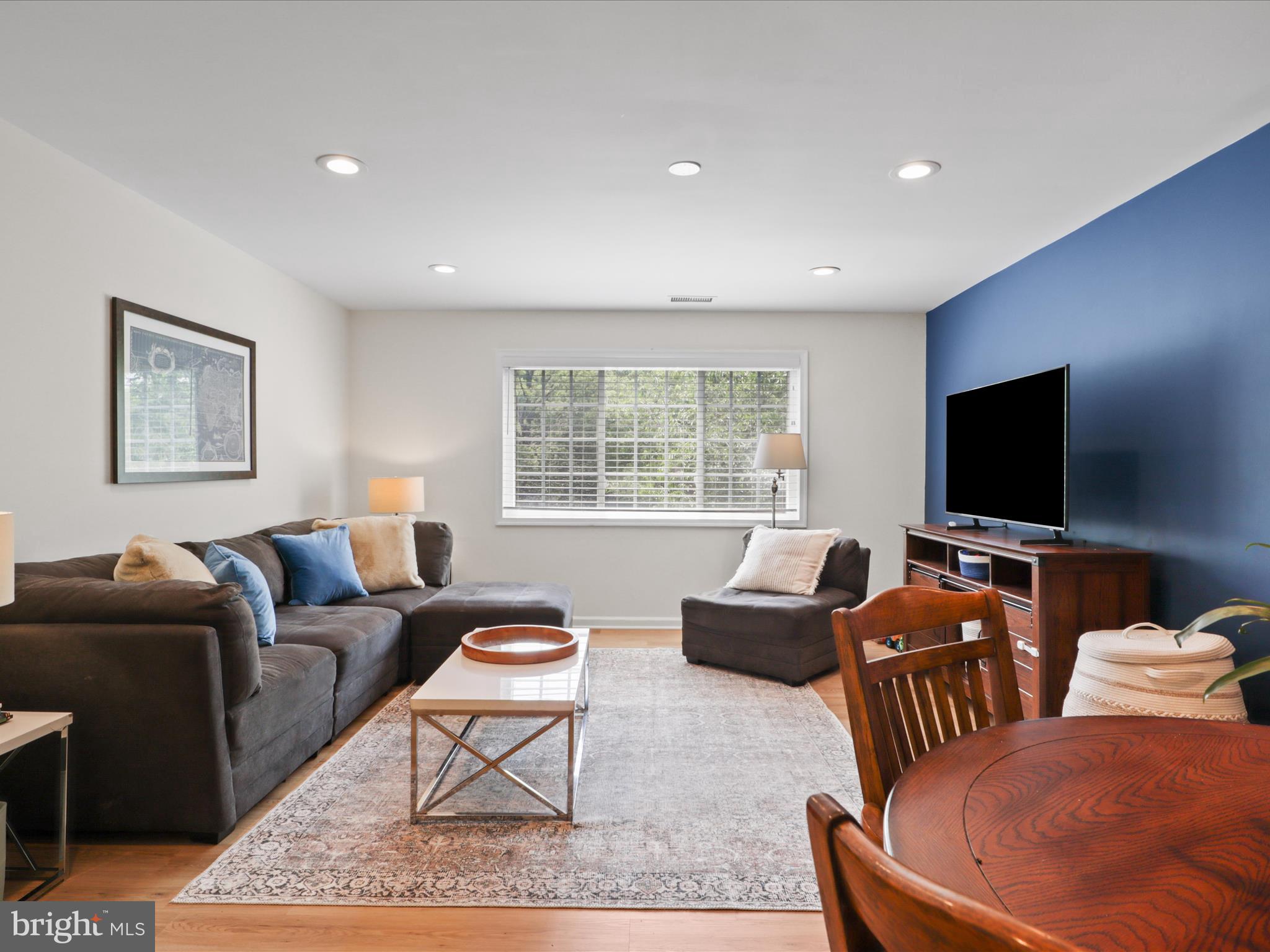 PARKSIDE AT ALEXANDRIA - Residential