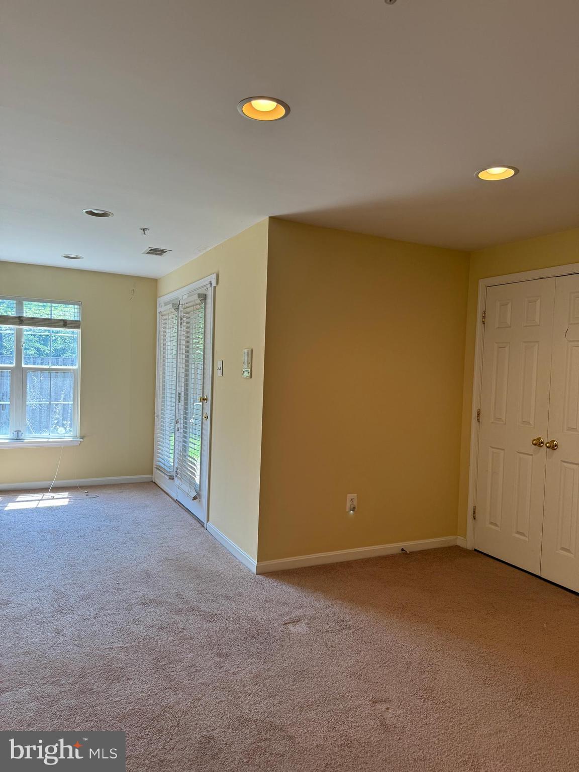 GREENHAVEN RUN - Residential Lease