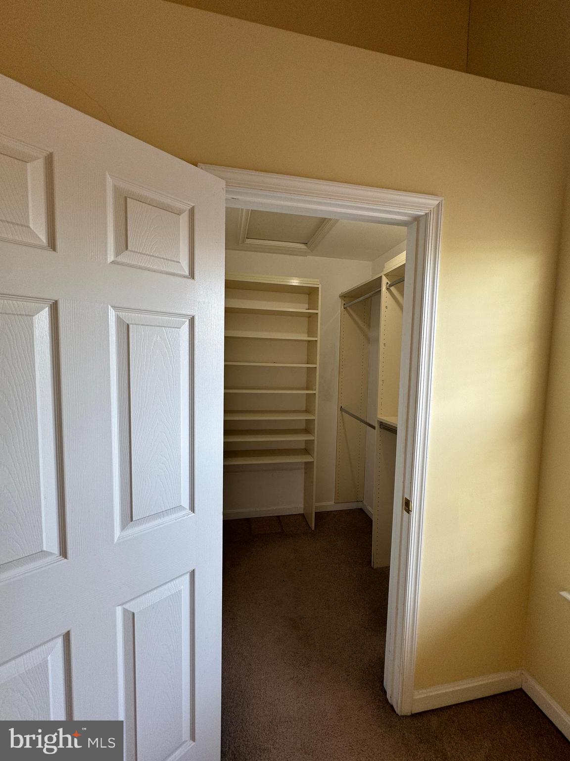 GREENHAVEN RUN - Residential Lease