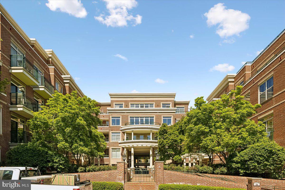 66 FRANKLIN STREET 403