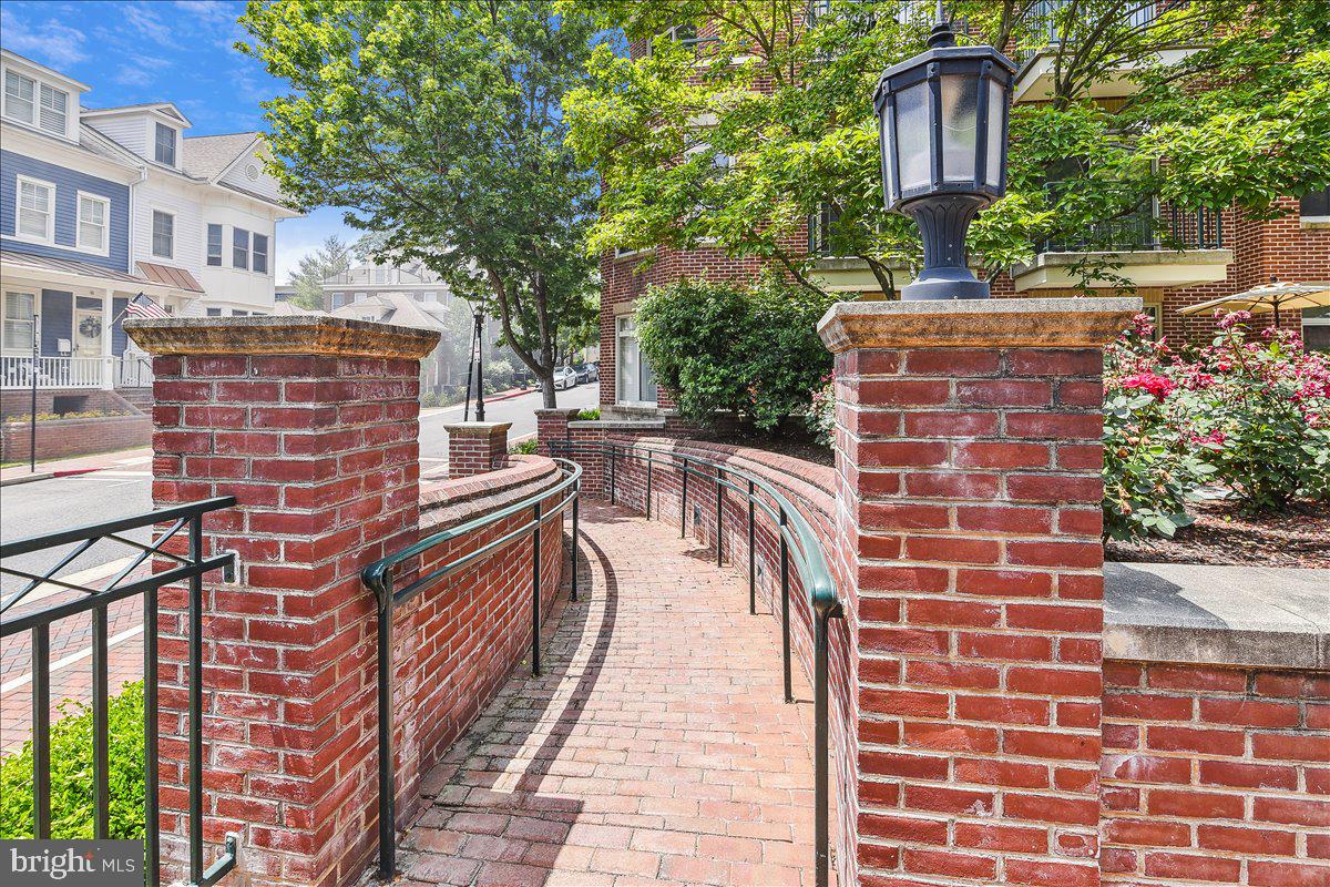 ACTONS LANDING CONDOS - Residential