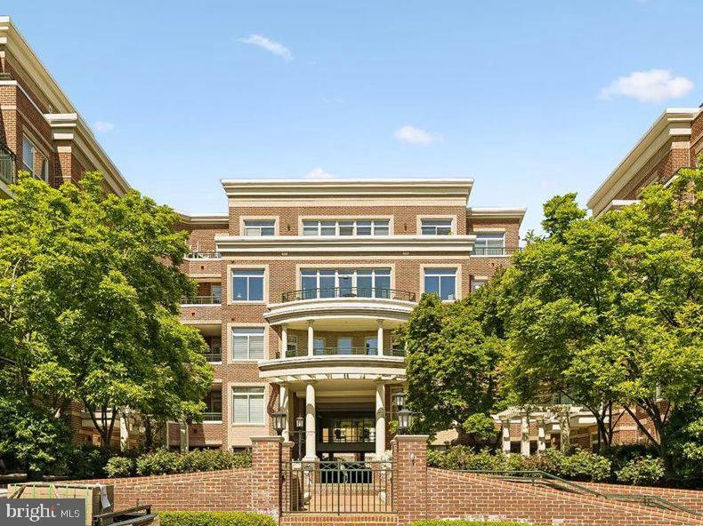 ACTONS LANDING CONDOS - Residential