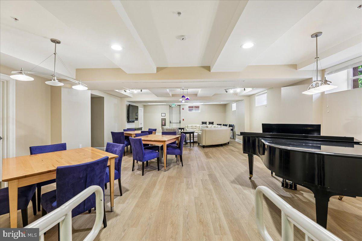 ACTONS LANDING CONDOS - Residential