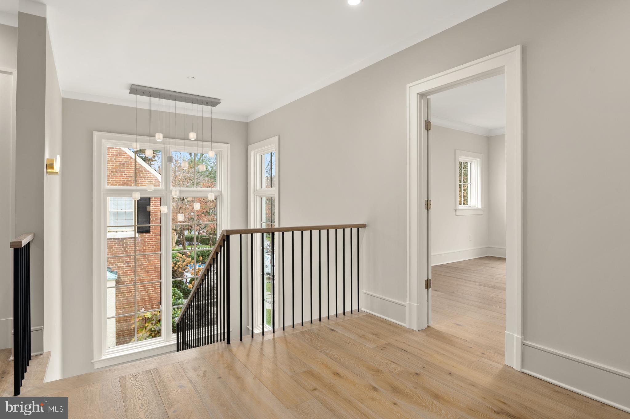 SPRING VALLEY - Residential