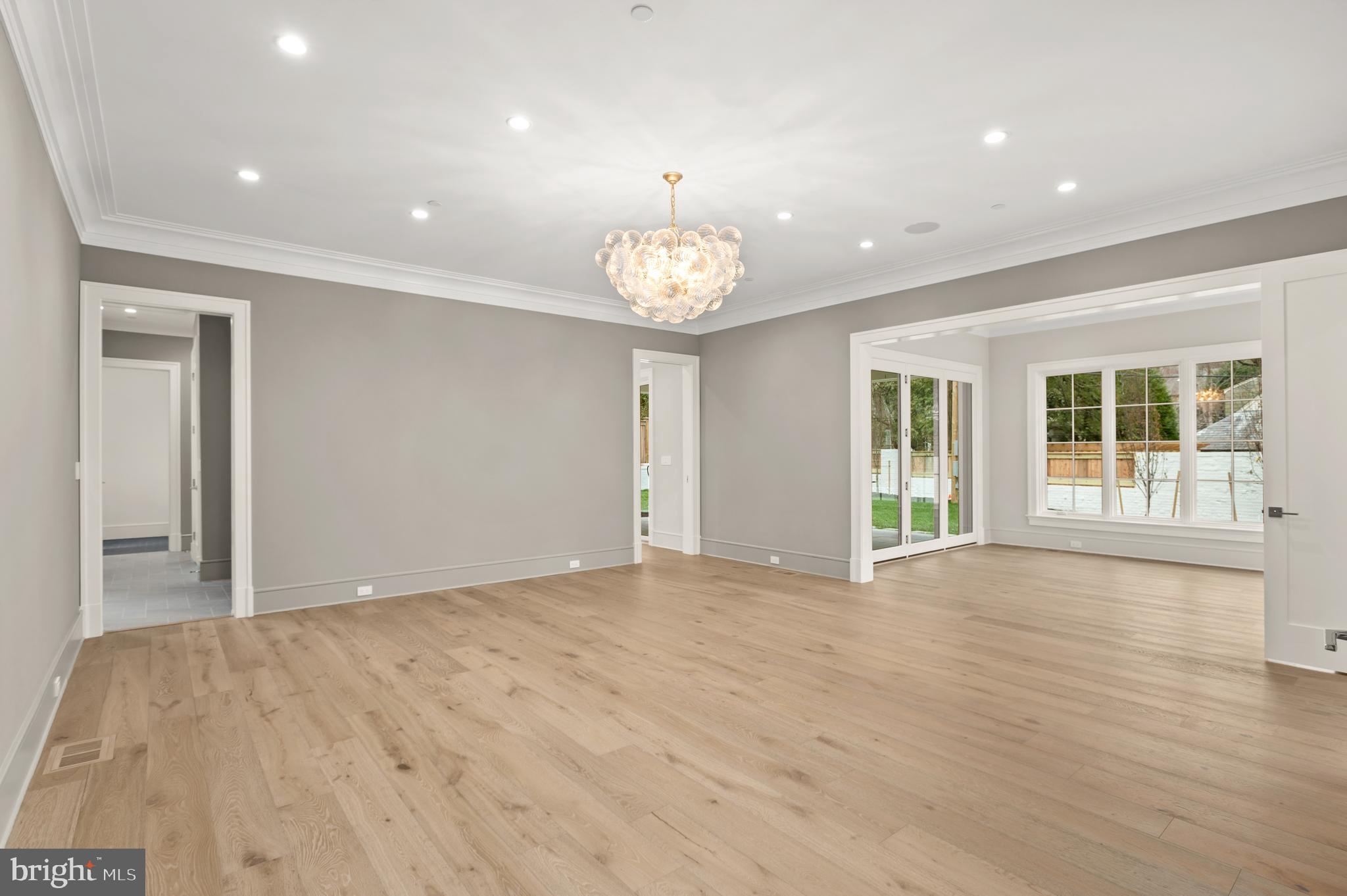 SPRING VALLEY - Residential