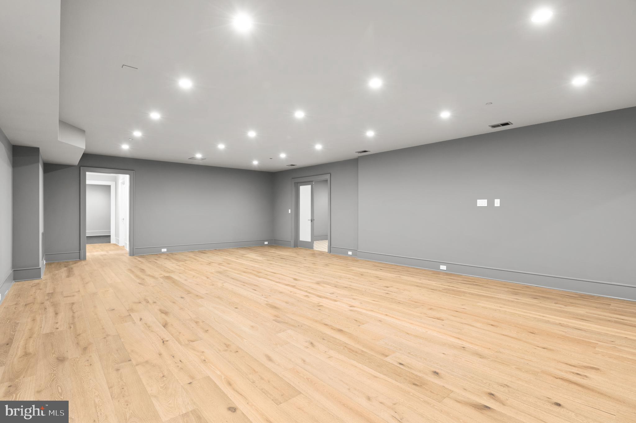 SPRING VALLEY - Residential