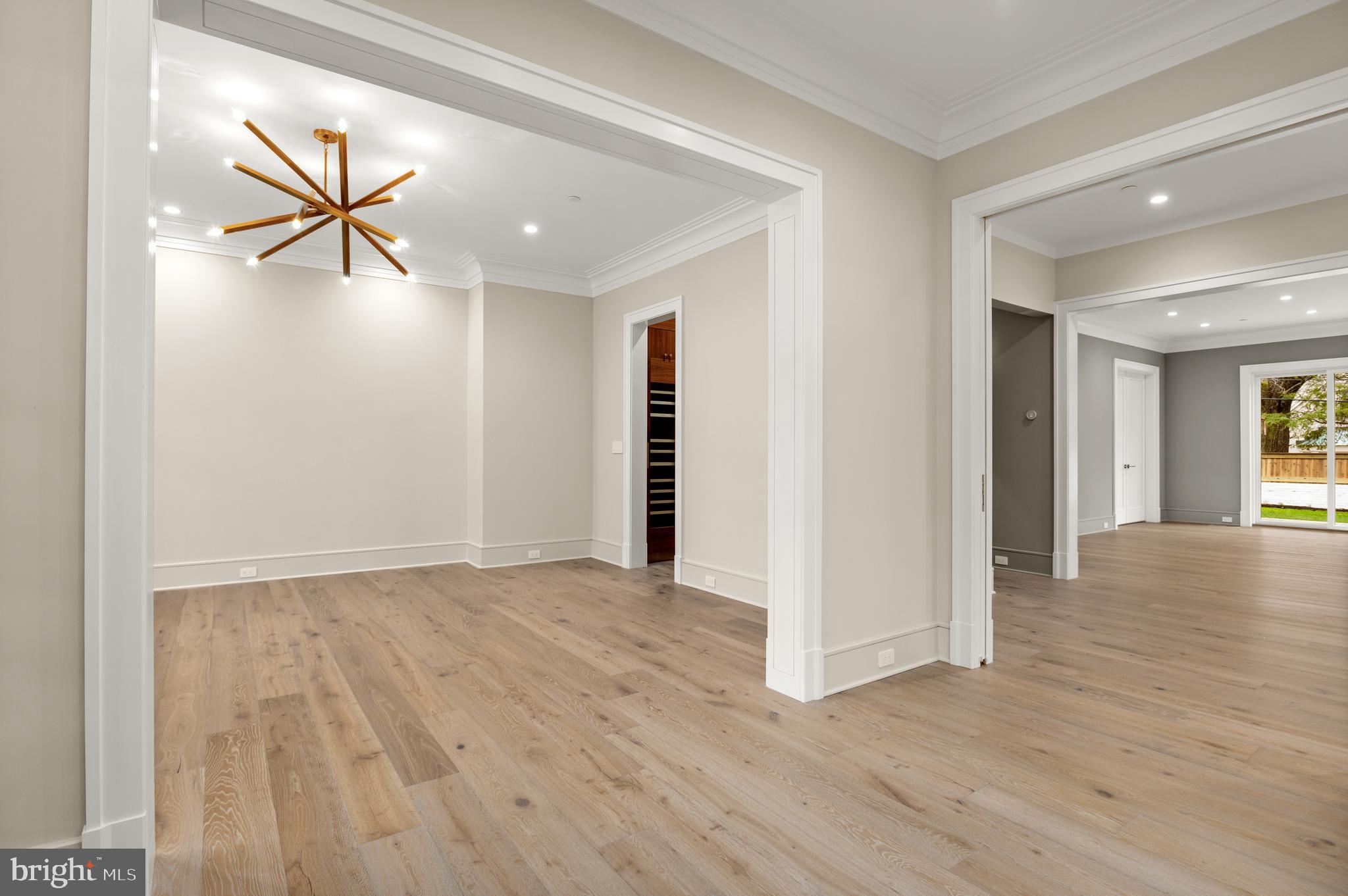 SPRING VALLEY - Residential