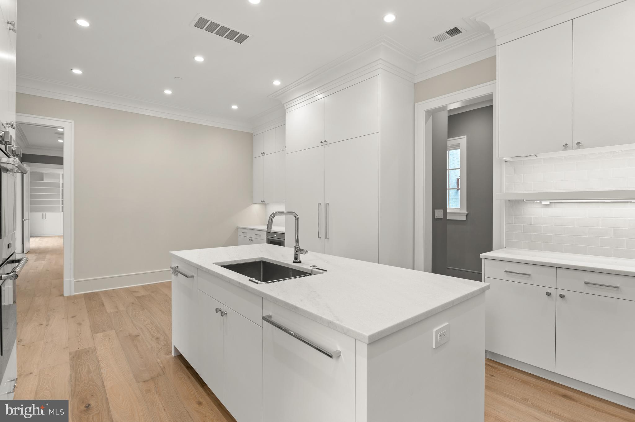 SPRING VALLEY - Residential