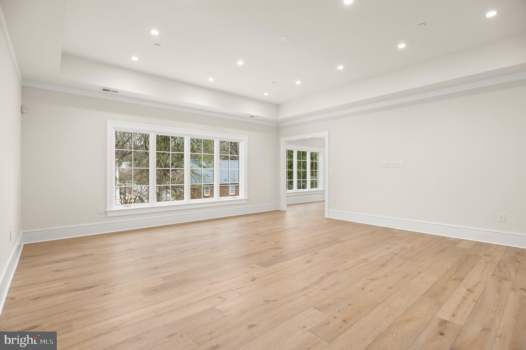 SPRING VALLEY - Residential