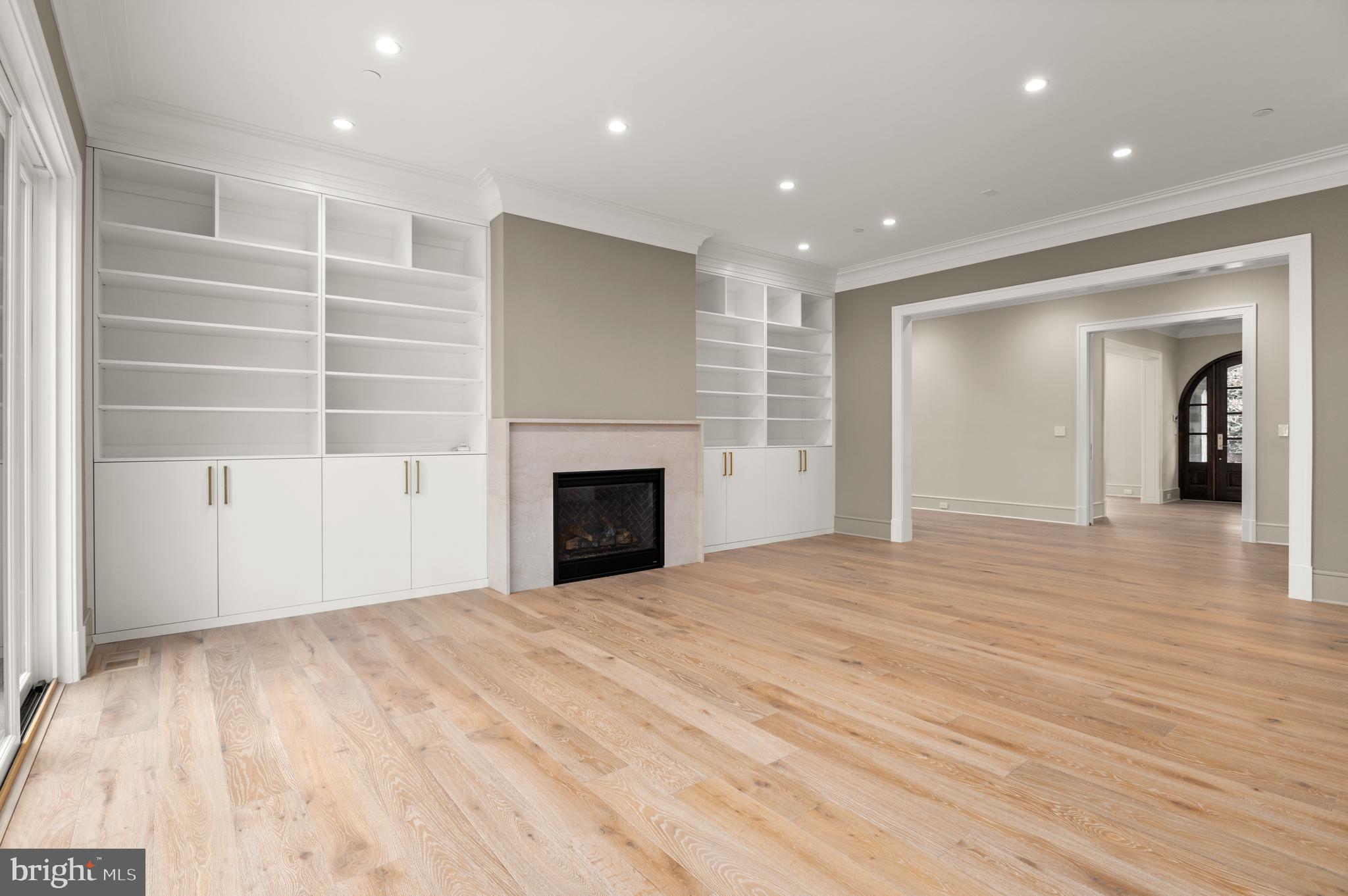 SPRING VALLEY - Residential