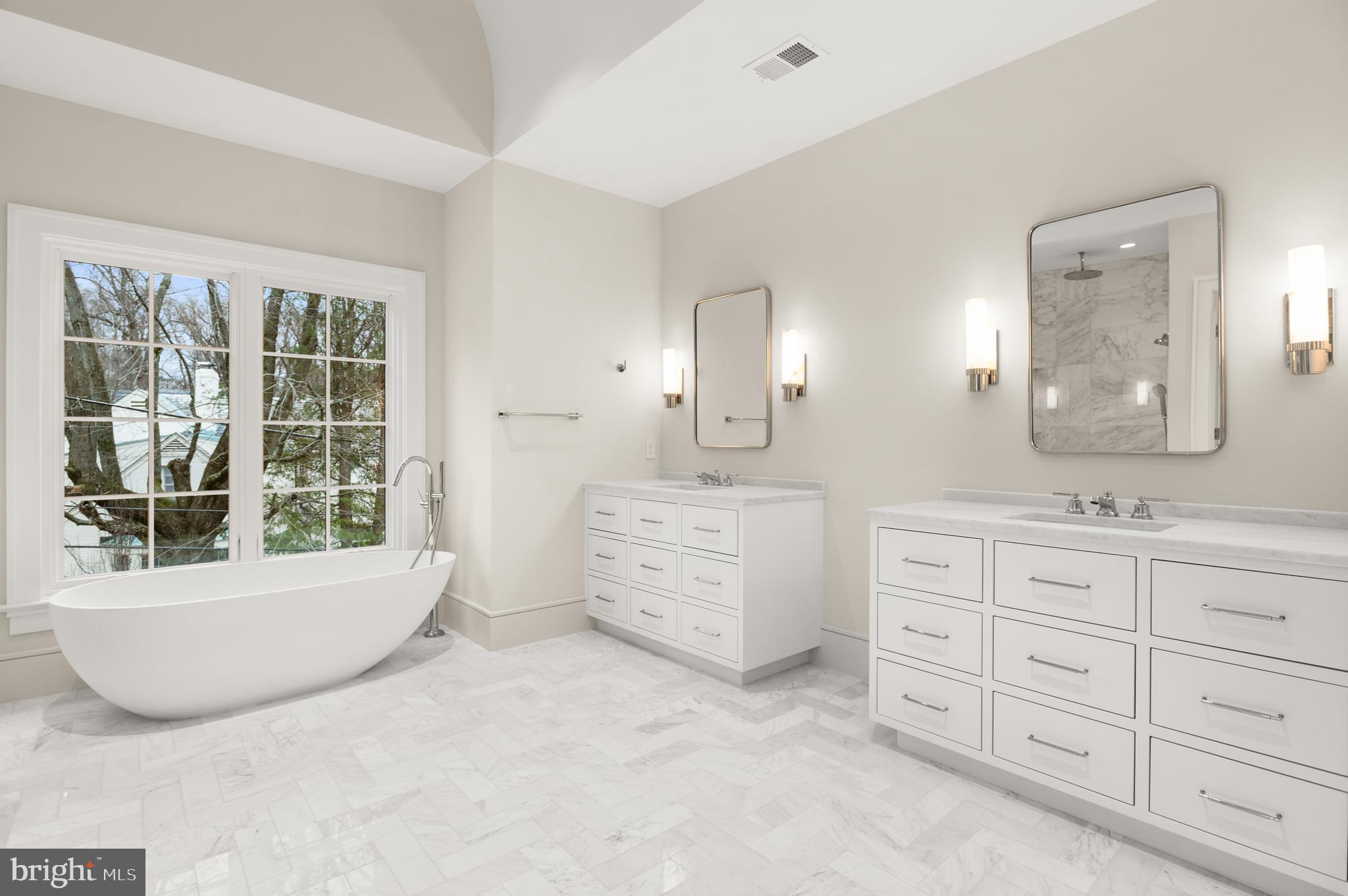 SPRING VALLEY - Residential