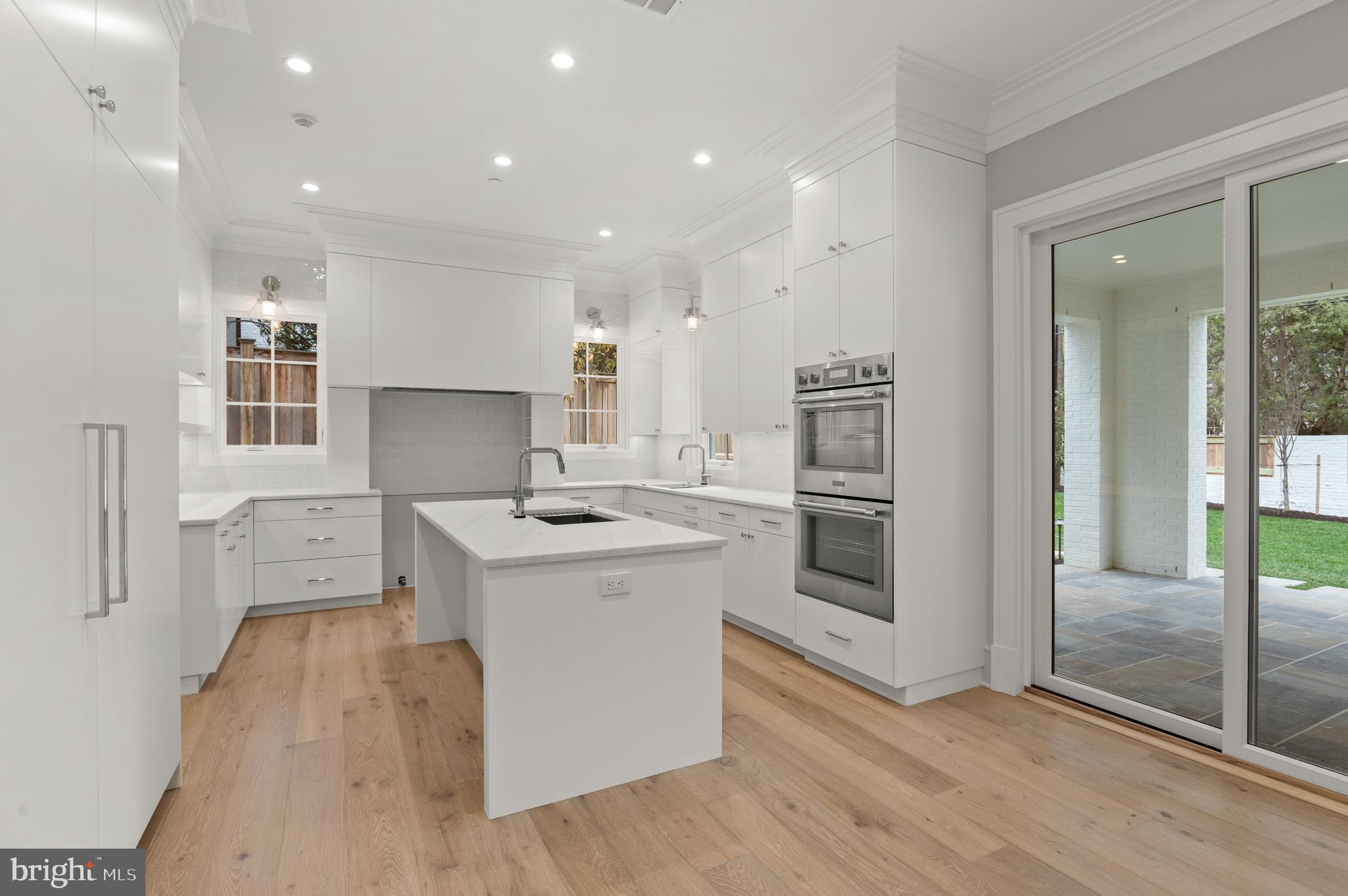 SPRING VALLEY - Residential