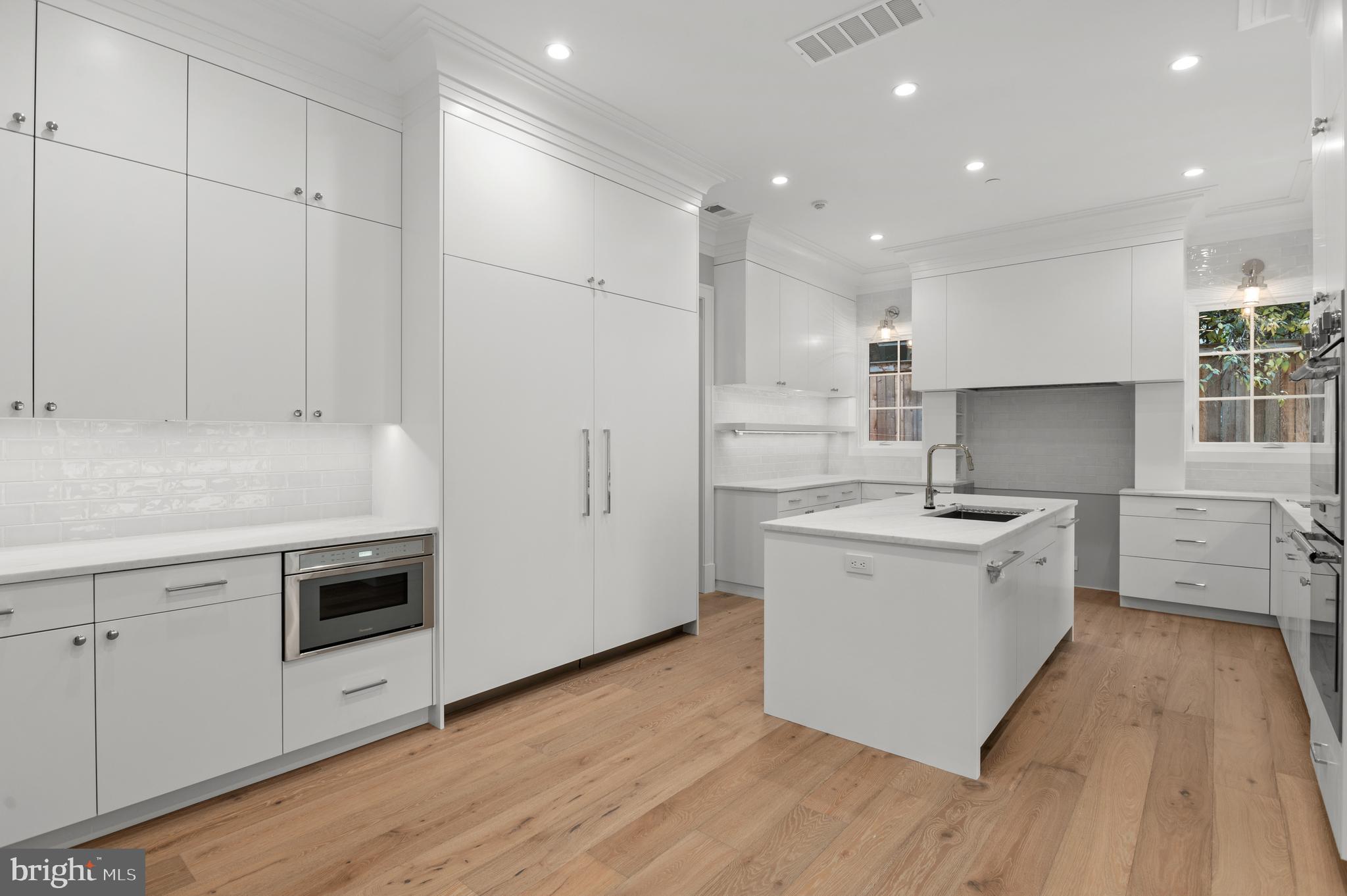 SPRING VALLEY - Residential