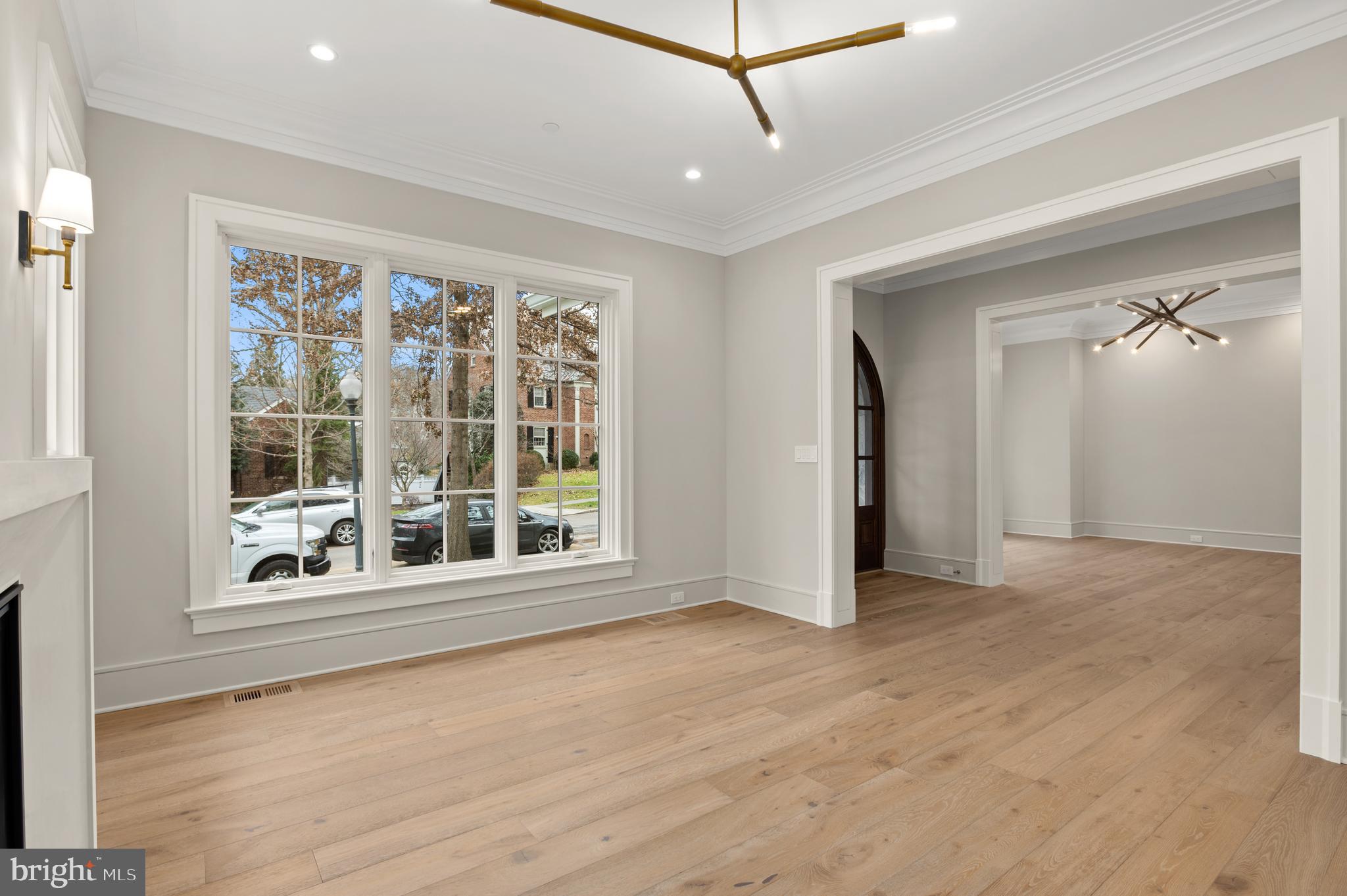 SPRING VALLEY - Residential