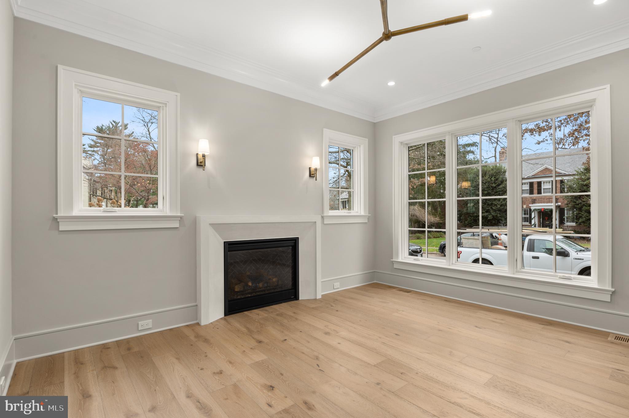 SPRING VALLEY - Residential