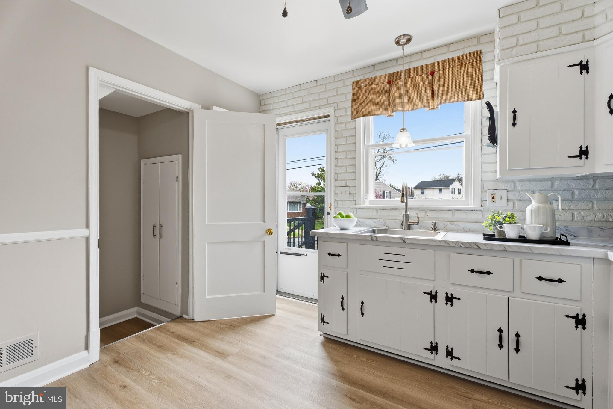 RIDGE TERRACE - Residential