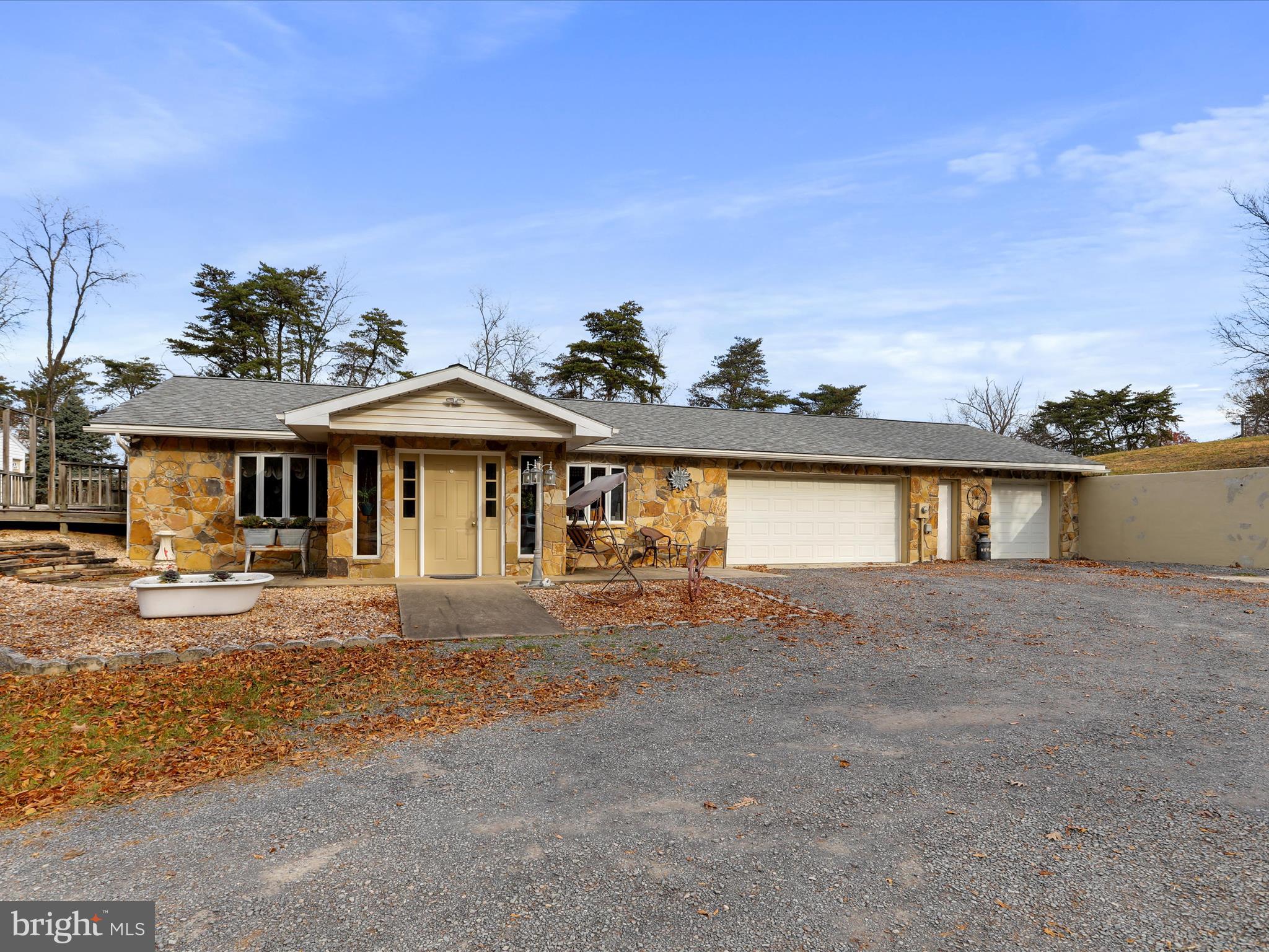 FORT ASHBY - Residential