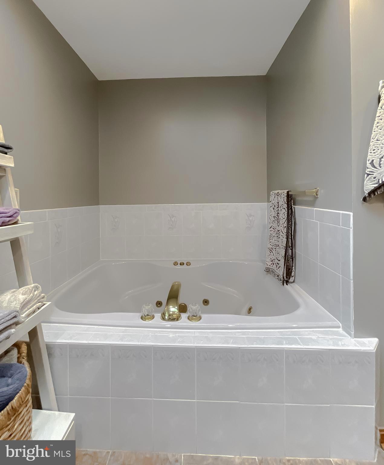 CHERRY LANE FARM - Residential