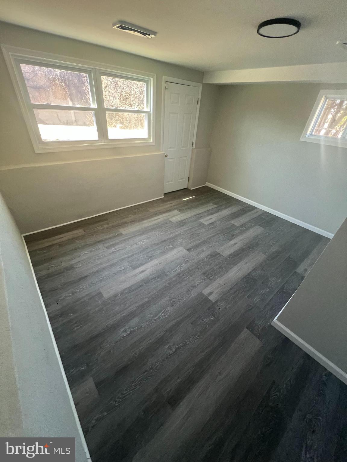 WESTVIEW PARK - Residential Lease