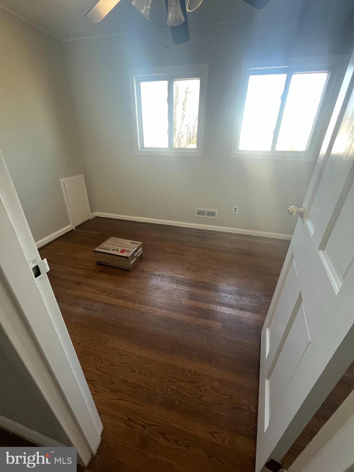 WESTVIEW PARK - Residential Lease