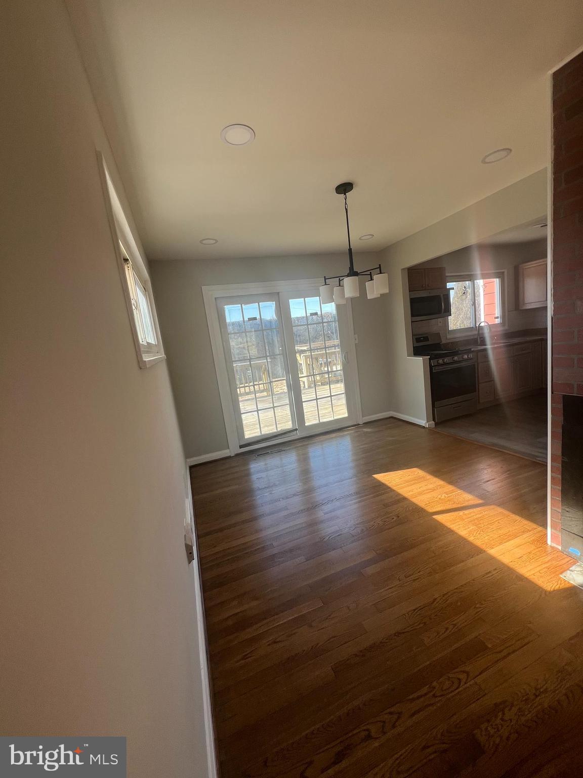 WESTVIEW PARK - Residential Lease