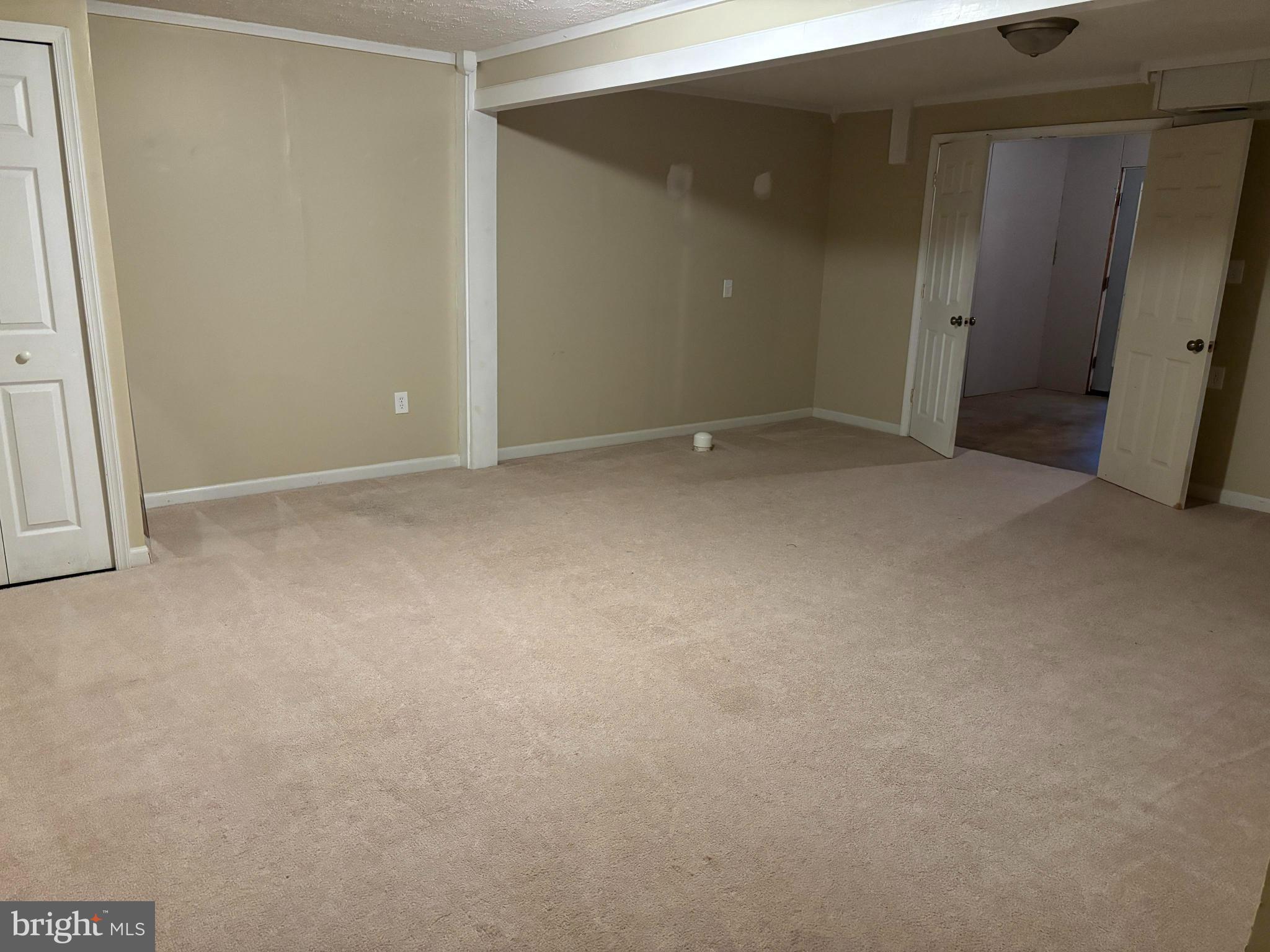 STAFFORD MEWS - Residential Lease