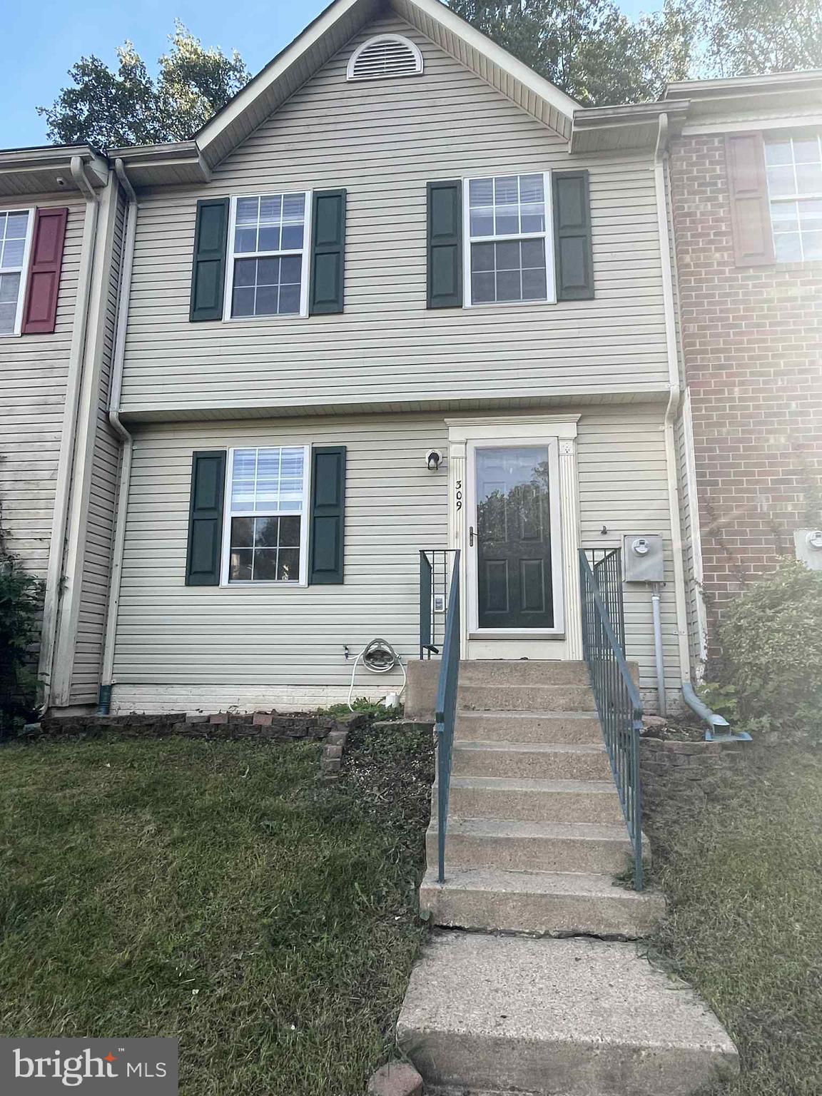 STAFFORD MEWS - Residential Lease