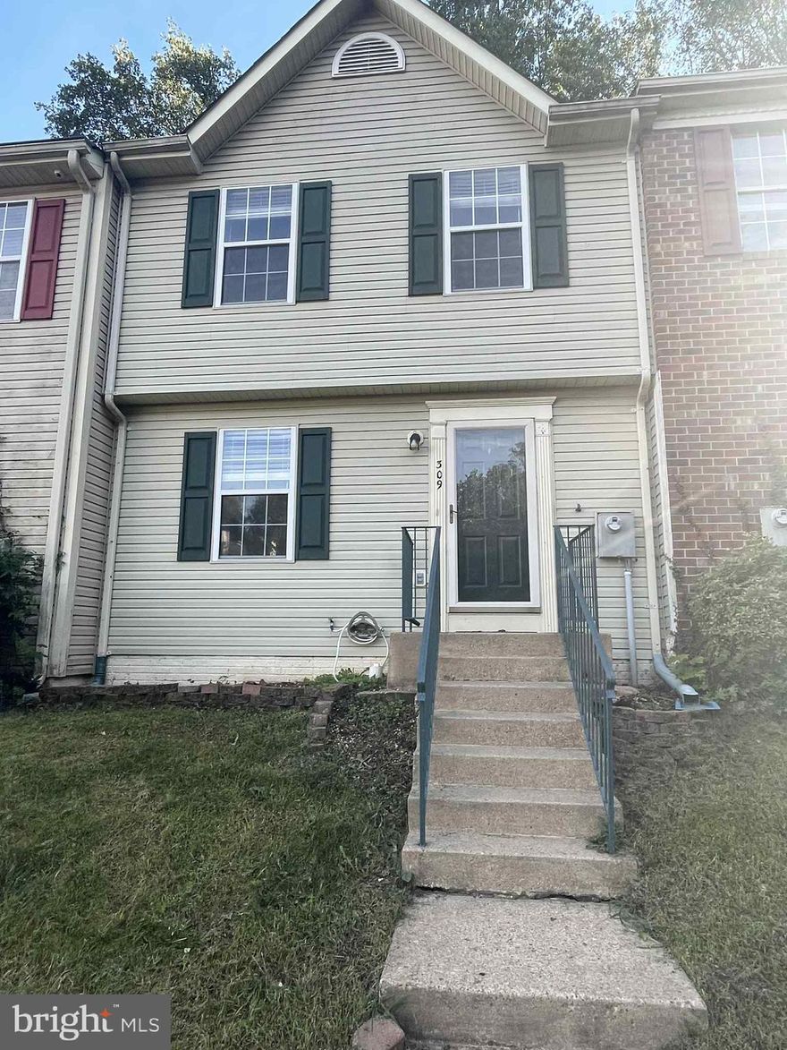 NEW flooring upgrades on main and top levels!
3 level townhome in North Stafford- this 3 bedroom, 2 full and 1 half bath home is conveniently located close to I-95, lots of shopping, commuter lot and Quantico. Eat in kitchen, dining and living room combo, nice size bonus room in basement and fenced in back yard. Move in Immediately! 
$50 application processing fee per adult applicant, please use standard NVAR rental application. Security deposit due upon lease approval.