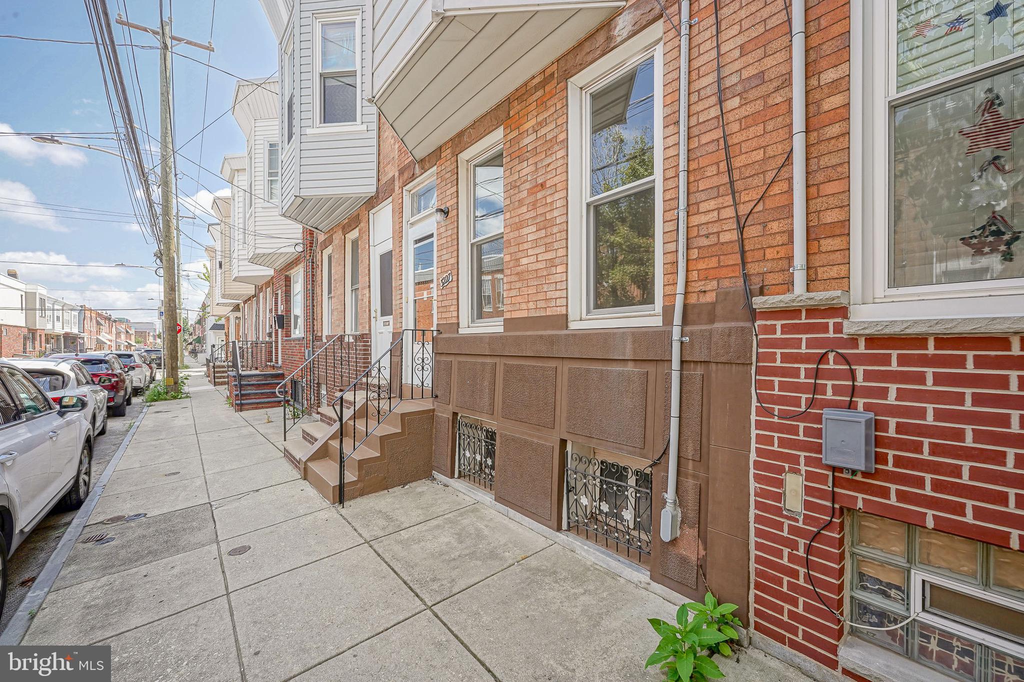 3227 SALMON STREET