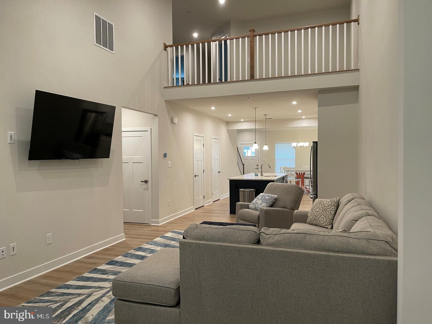 RIVER RUN - Residential